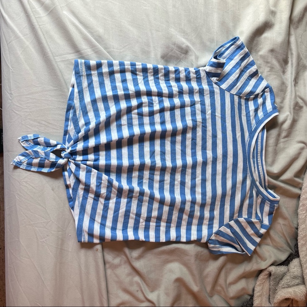 blue & white striped t-shirt